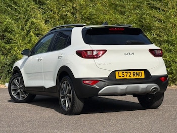 Used Kia Stonic 2022 for sale - 77065184: Photo