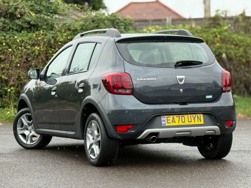 Used Dacia Sandero Stepway 2020 for sale - 76604516: Photo 2