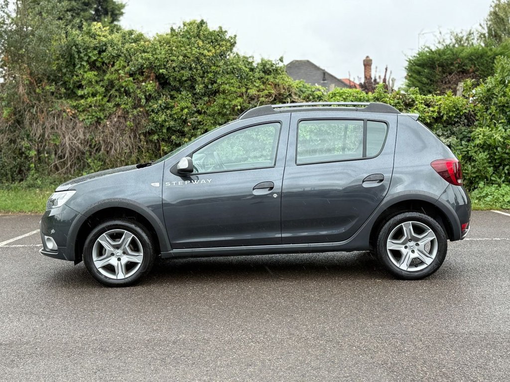 Used Dacia Sandero Stepway 2020 for sale - 76604516: Photo 4
