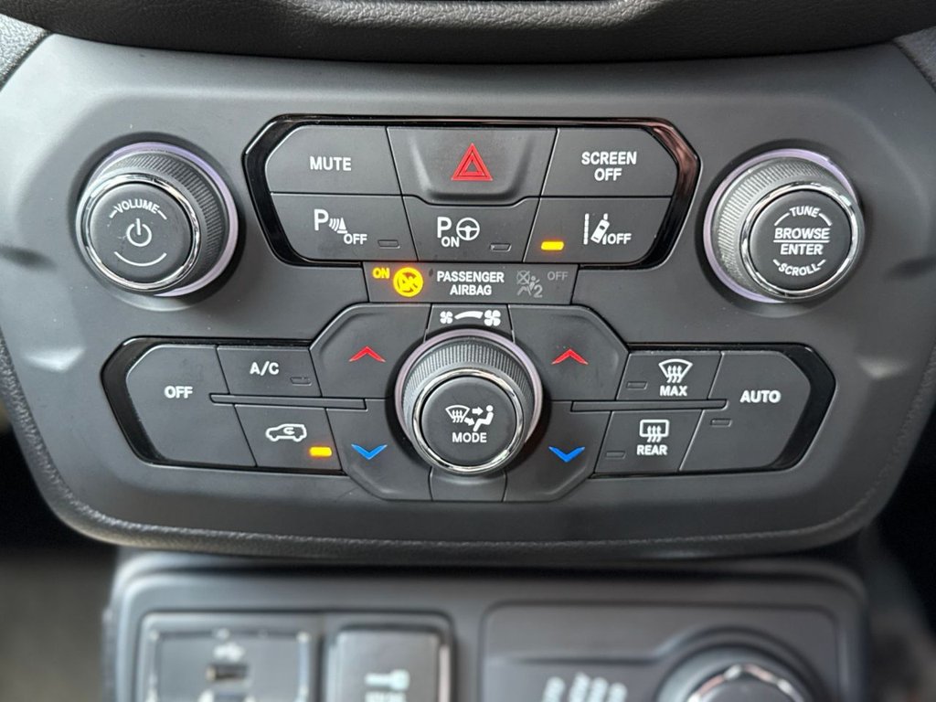 Used Jeep Renegade 2020 for sale - 77407830: Photo 31