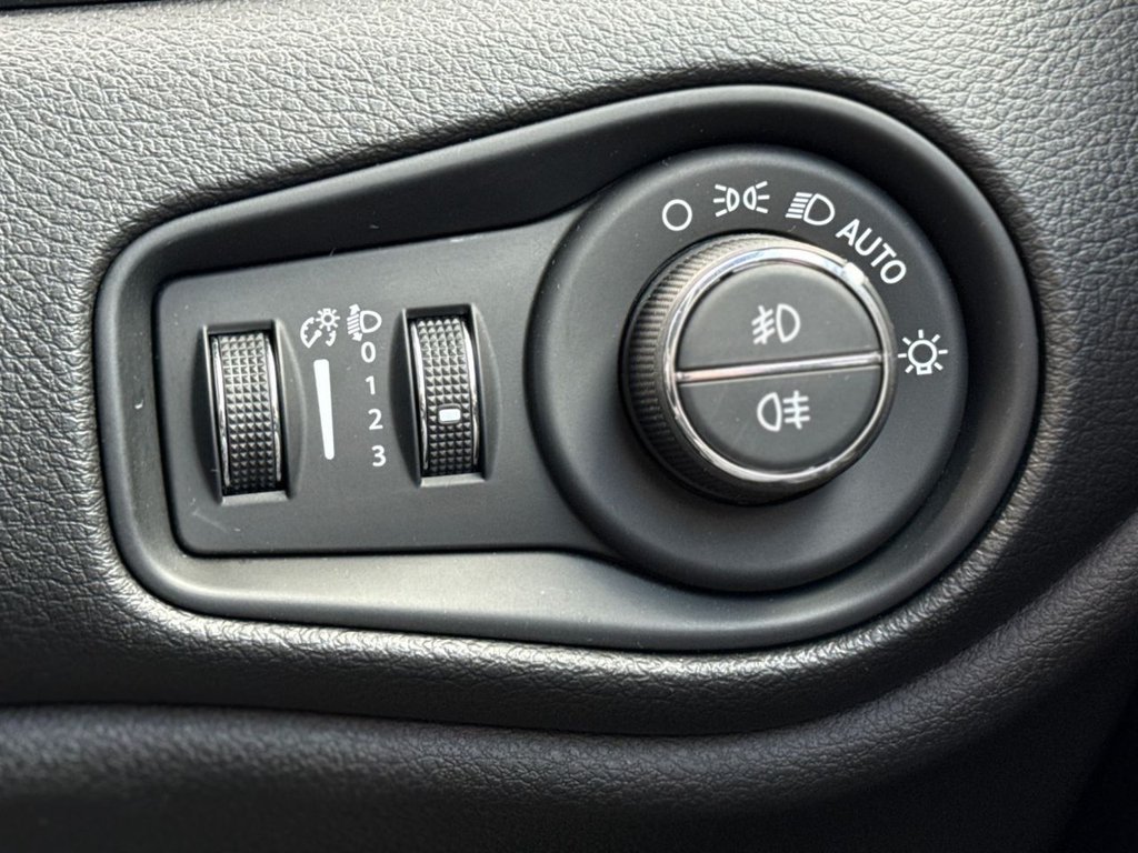 Used Jeep Renegade 2020 for sale - 77407830: Photo 44