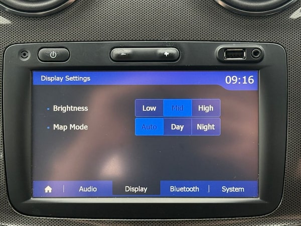 Used Dacia Sandero Stepway 2018 for sale - 75716014: Photo 24
