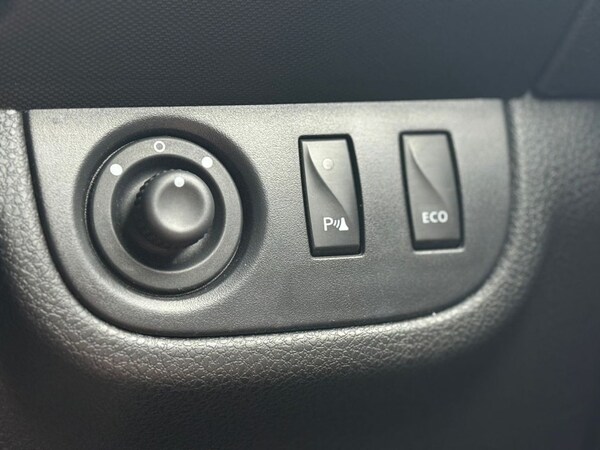 Used Dacia Sandero Stepway 2018 for sale - 75716014: Photo 44