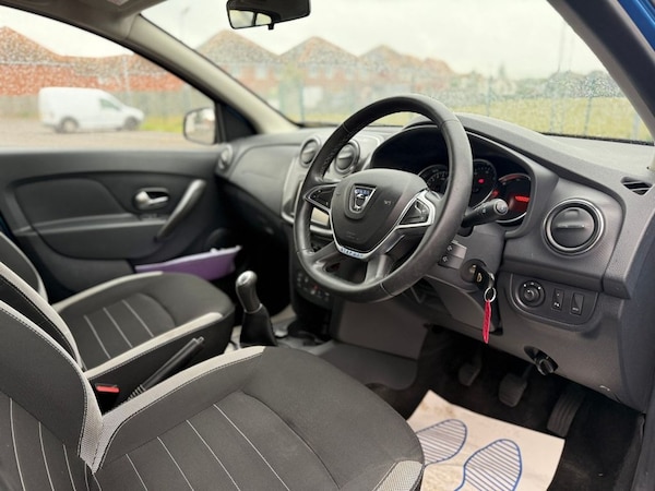 Used Dacia Sandero Stepway 2018 for sale - 75716014: Photo 8