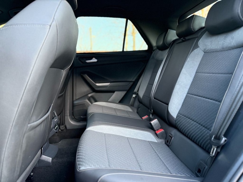 Used Volkswagen T-Roc 2021 for sale - 76868045: Photo 14