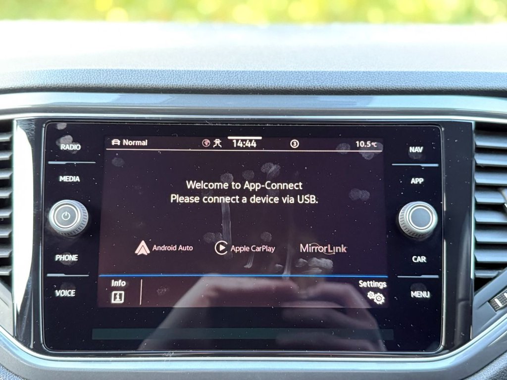 Used Volkswagen T-Roc 2021 for sale - 76868045: Photo 22