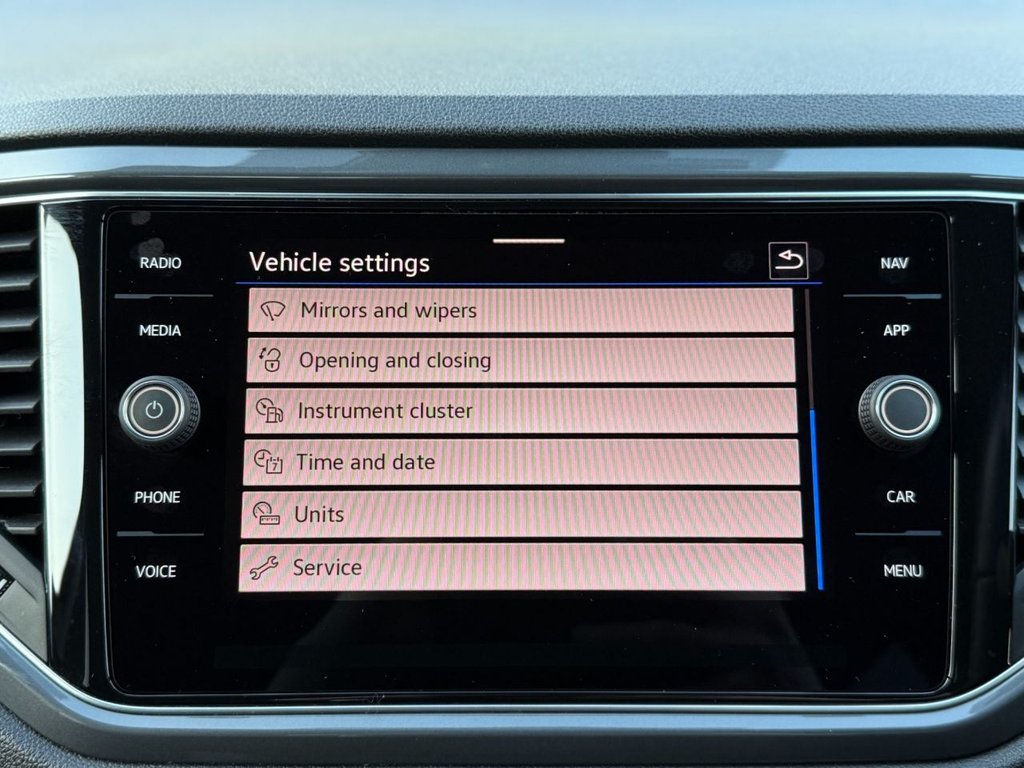 Used Volkswagen T-Roc 2021 for sale - 76868045: Photo 25