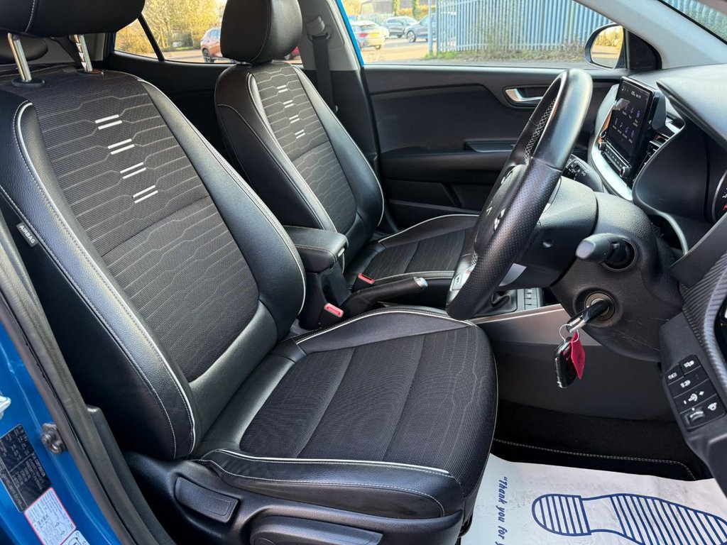 Used Kia Stonic 2023 for sale - 77835202: Photo 11