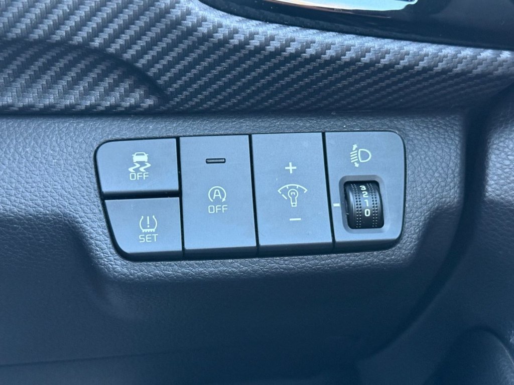 Used Kia Stonic 2023 for sale - 77835202: Photo 31