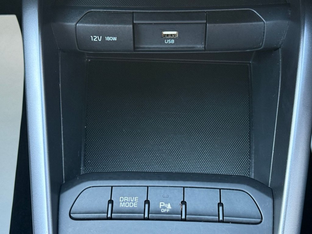 Used Kia Stonic 2023 for sale - 77835202: Photo 32