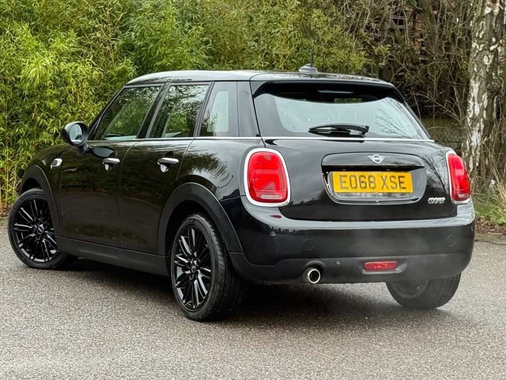 Used MINI Hatch 2018 for sale - 77632056: Photo 2