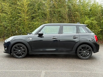 Used MINI Hatch 2018 for sale - 78500503: Photo