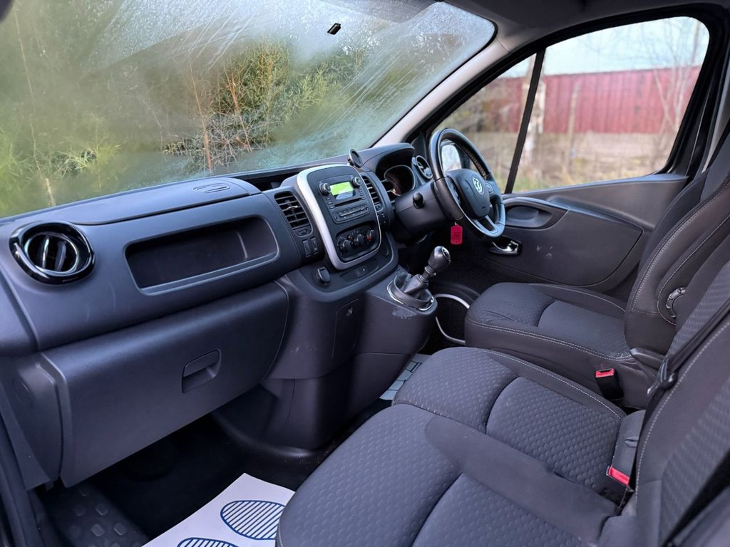 Used Vauxhall Vivaro 2015 for sale - 77212890: Photo 15