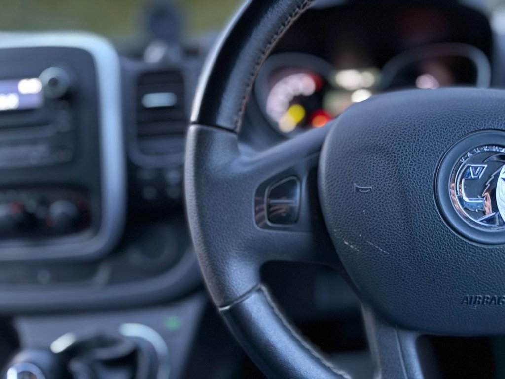 Used Vauxhall Vivaro 2015 for sale - 77212890: Photo 30