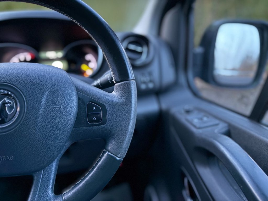 Used Vauxhall Vivaro 2015 for sale - 77212890: Photo 31