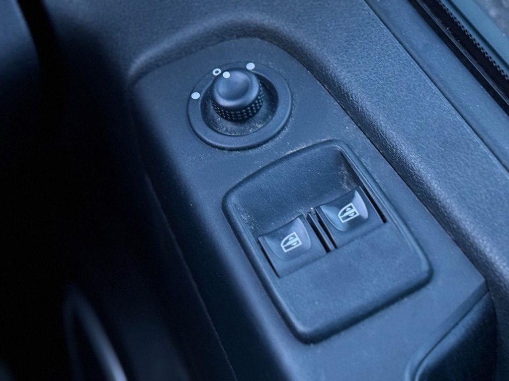 Used Vauxhall Vivaro 2015 for sale - 77212890: Photo 35