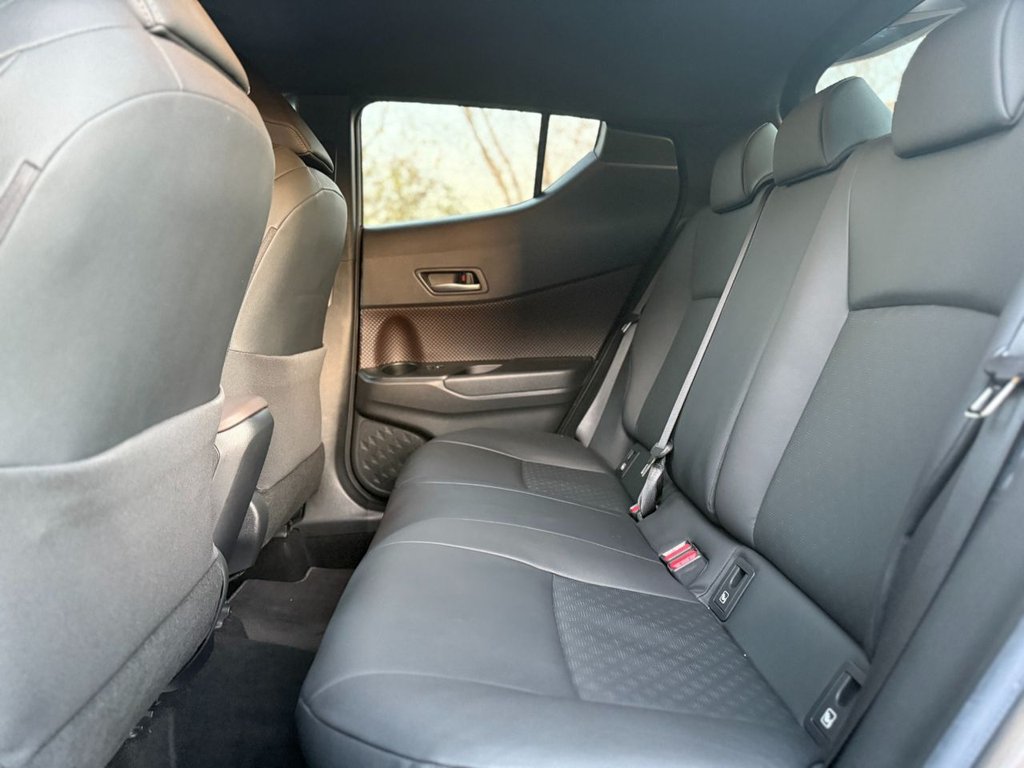 Used Toyota C-HR 2019 for sale - 78068666: Photo 14