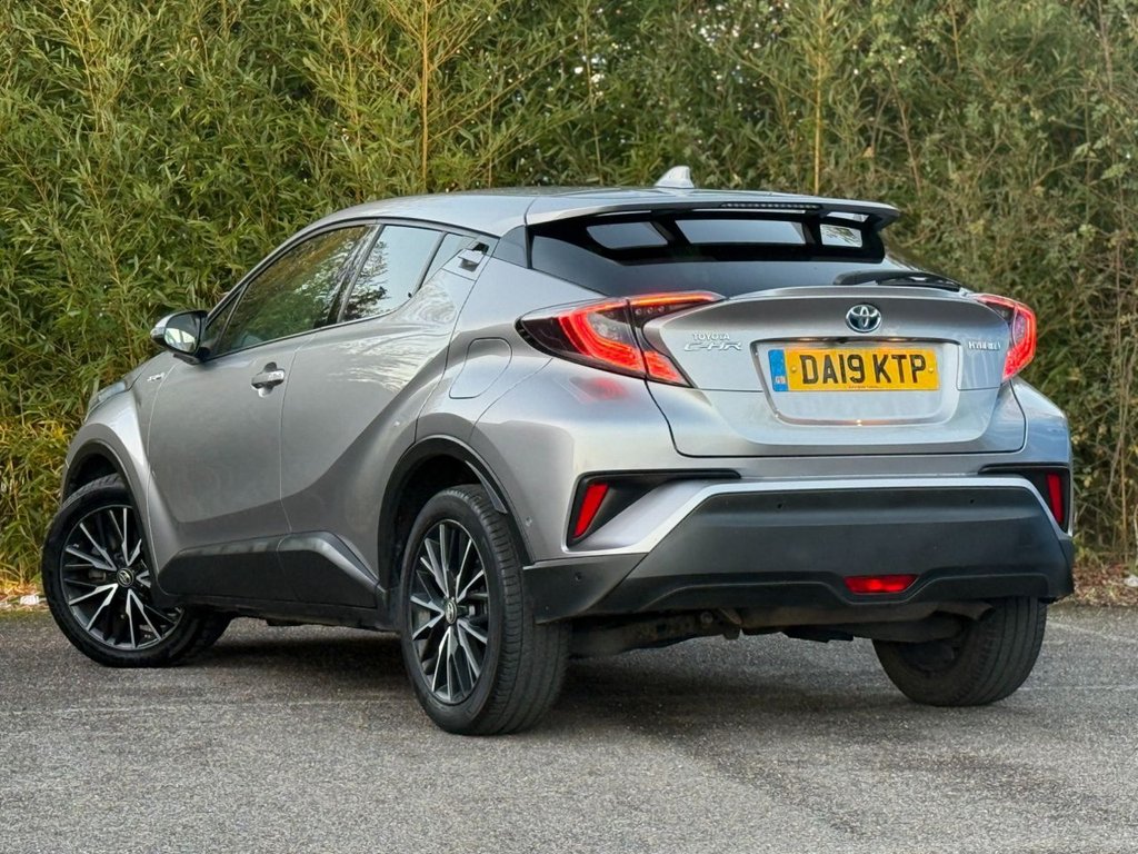 Used Toyota C-HR 2019 for sale - 78068666: Photo 2