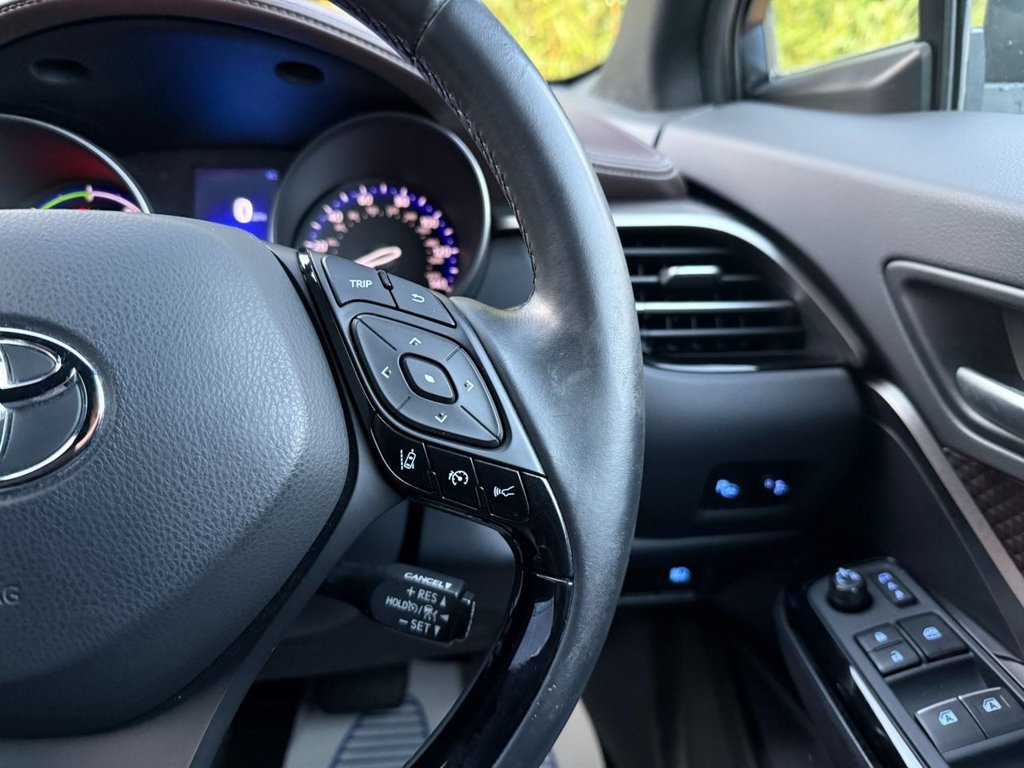 Used Toyota C-HR 2019 for sale - 78068666: Photo 32