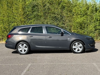 Used Vauxhall Astra 2015 for sale - 76291100: Photo