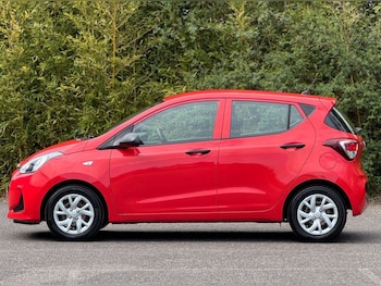 Used Hyundai i10 2018 for sale - 79166152: Photo