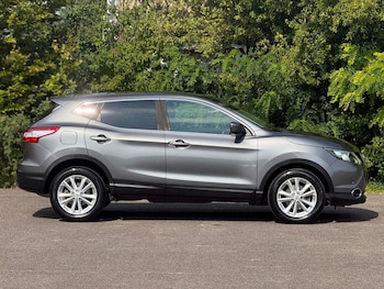 Used Nissan Qashqai 2014 for sale - 79327937: Photo