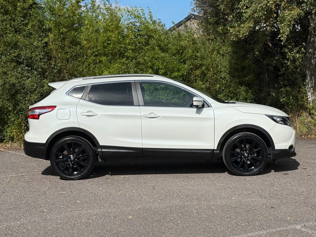 Used Nissan Qashqai 2016 for sale - 76665644: Photo 3