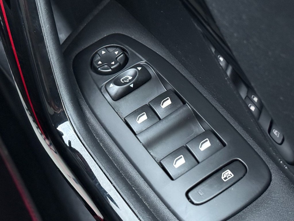 Used Peugeot 2008 2016 for sale - 76509657: Photo 39