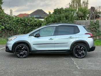 Used Peugeot 2008 2016 for sale - 76509657: Photo