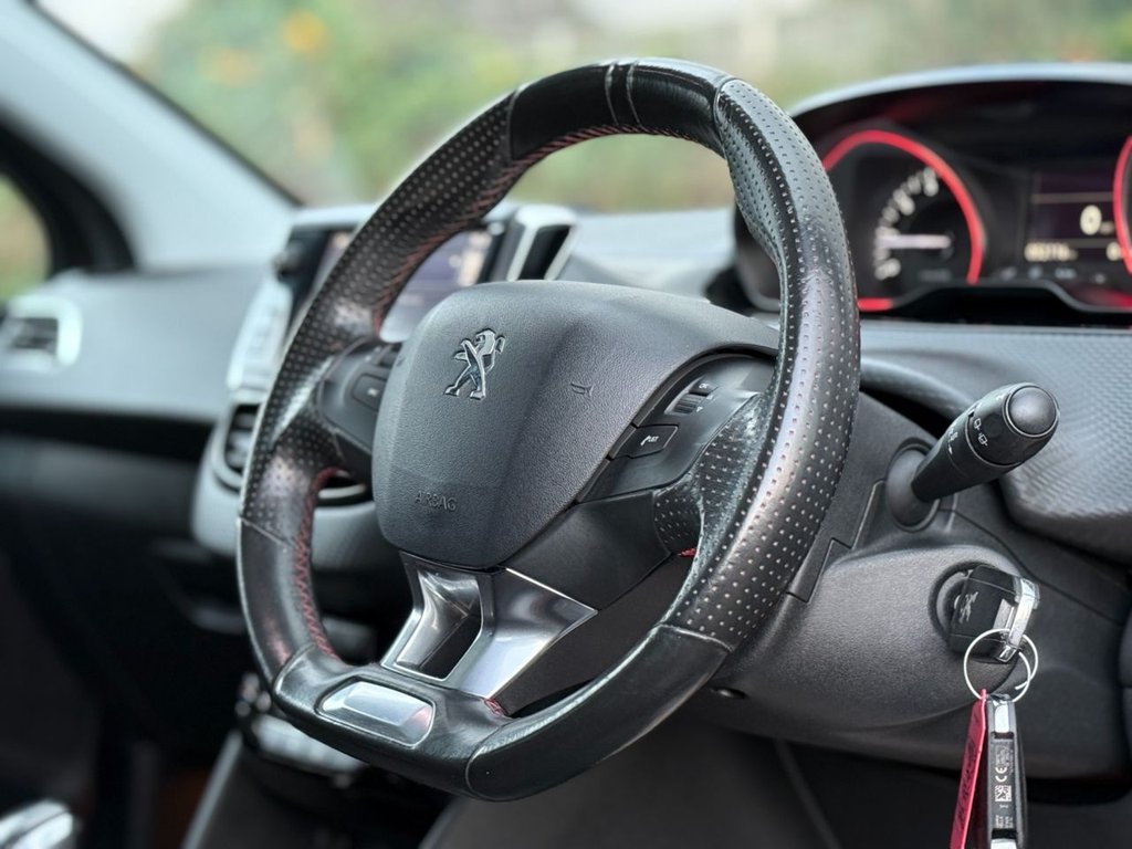 Used Peugeot 2008 2016 for sale - 76509657: Photo 9