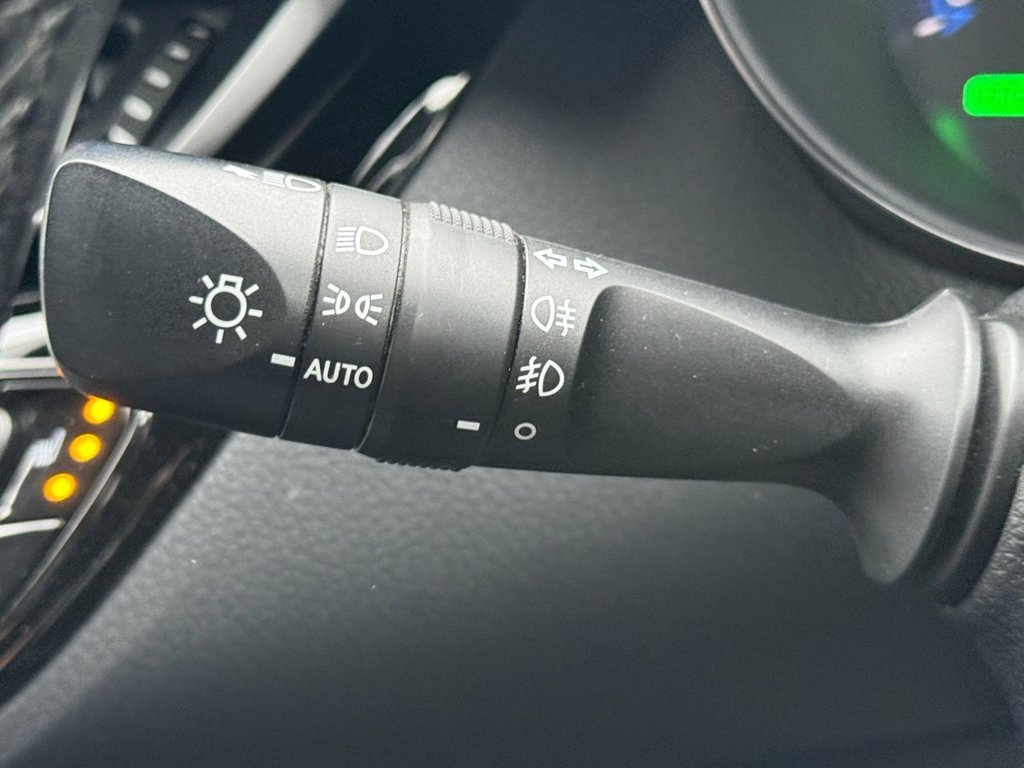 Used Toyota C-HR 2018 for sale - 77981457: Photo 24