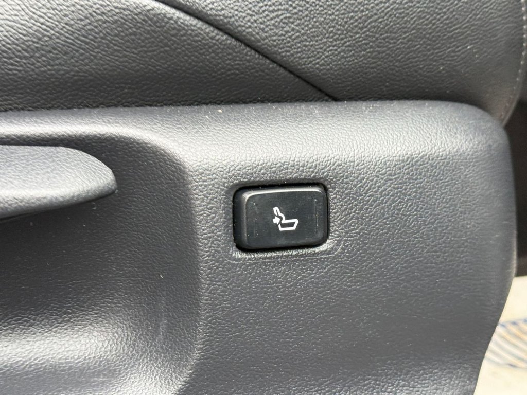 Used Toyota C-HR 2018 for sale - 77981457: Photo 34