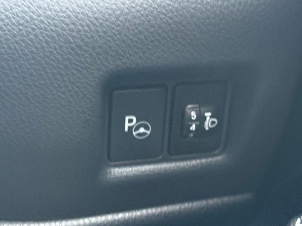 Used Toyota C-HR 2018 for sale - 77981457: Photo 35