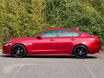 Used Jaguar XE 2017 for sale - 78487416: Photo