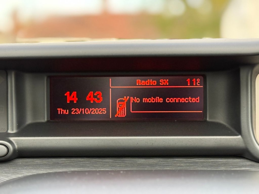 Used Citroen C3 Picasso 2015 for sale - 76356189: Photo 19