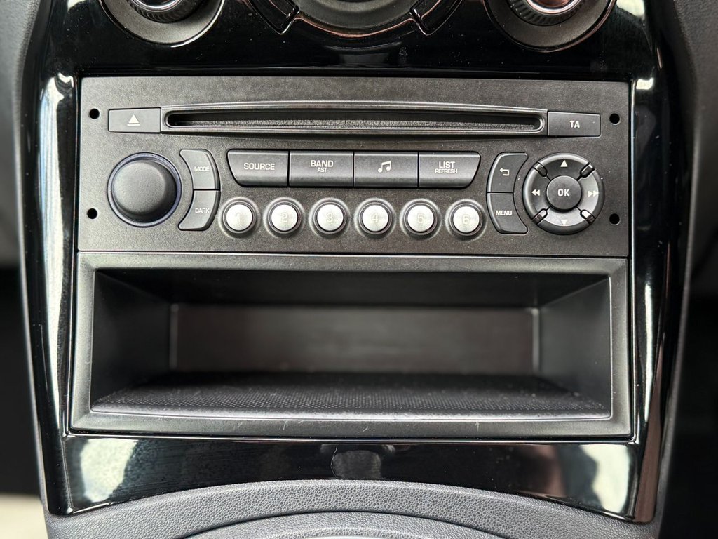 Used Citroen C3 Picasso 2015 for sale - 76356189: Photo 22