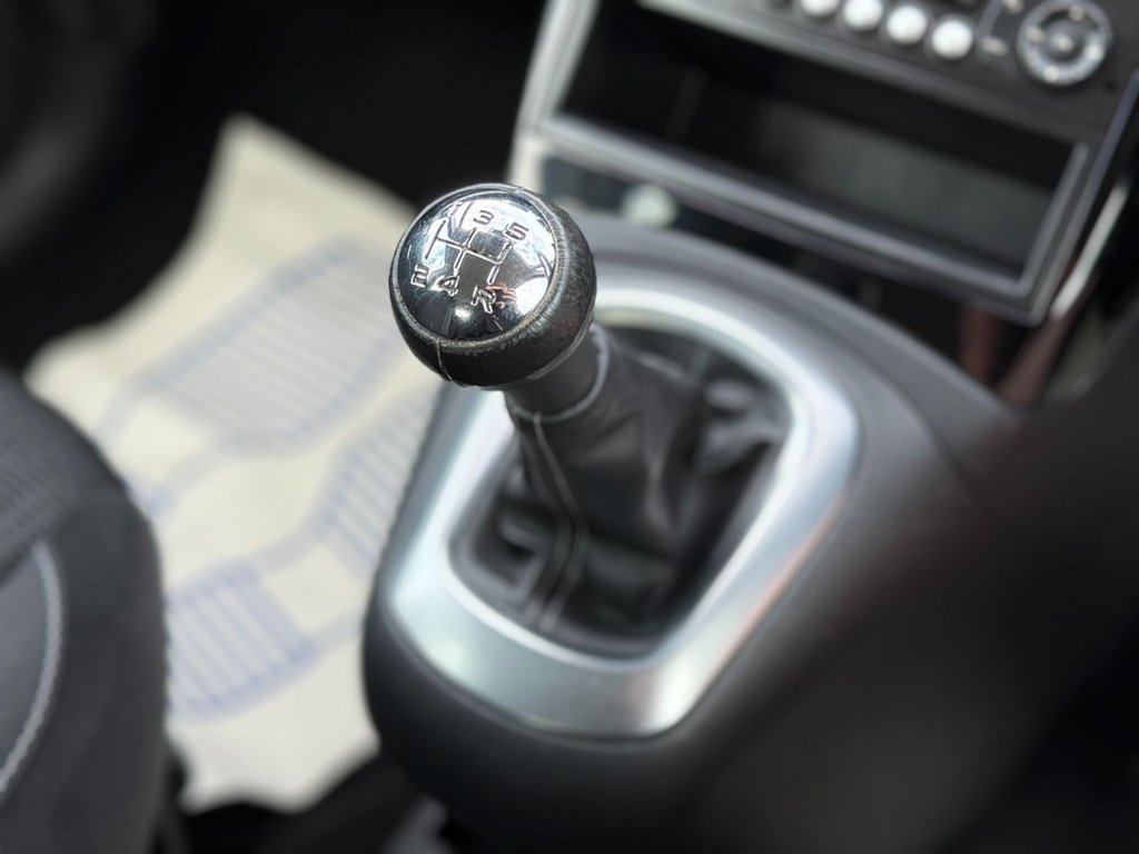 Used Citroen C3 Picasso 2015 for sale - 76356189: Photo 23