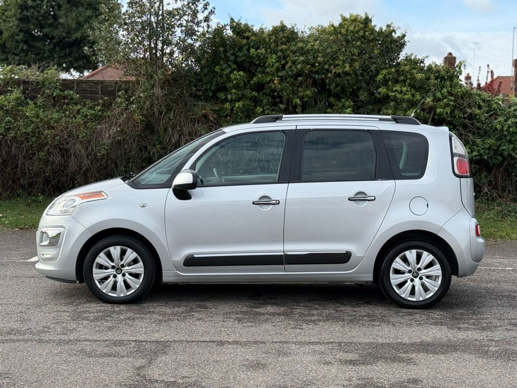 Used Citroen C3 Picasso 2015 for sale - 76356189: Photo 4