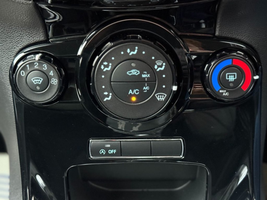 Used Ford Fiesta 2017 for sale - 76724479: Photo 25