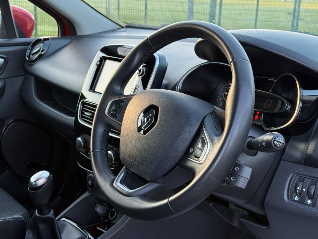 Used Renault Clio 2017 for sale - 77733895: Photo 14