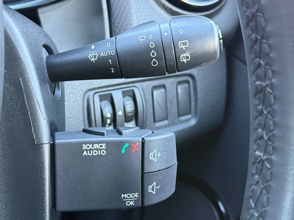 Used Renault Clio 2017 for sale - 77733895: Photo 19