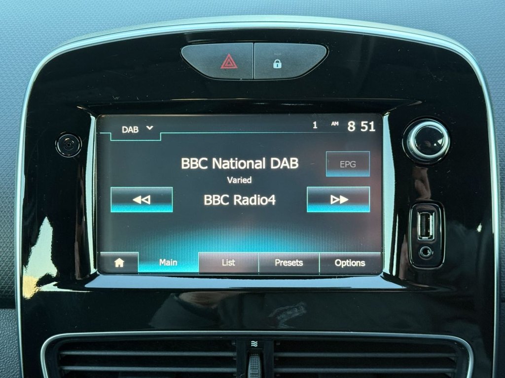 Used Renault Clio 2017 for sale - 77733895: Photo 23