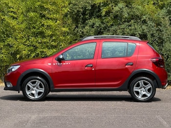 Used Dacia Sandero Stepway 2020 for sale - 79345255: Photo