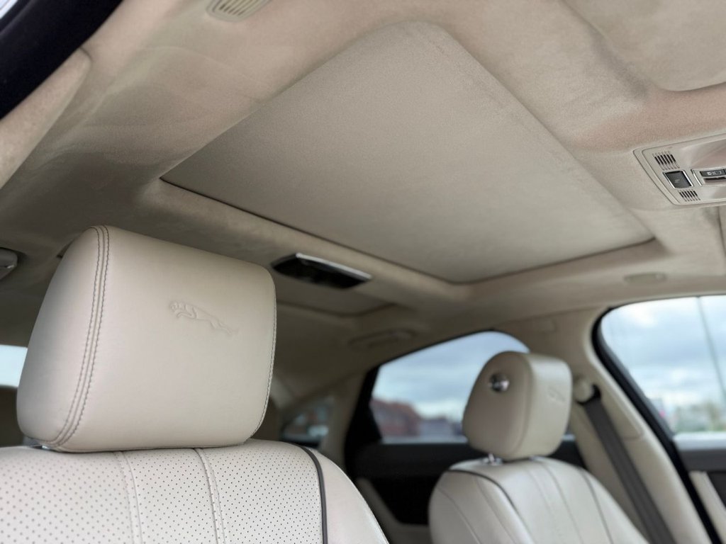 Used Jaguar XJ 2014 for sale - 78124101: Photo 16