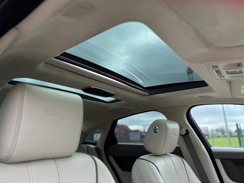 Used Jaguar XJ 2014 for sale - 78124101: Photo 18