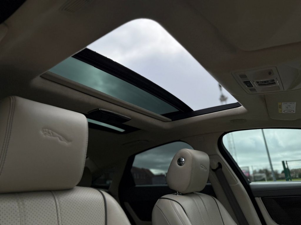 Used Jaguar XJ 2014 for sale - 78124101: Photo 19