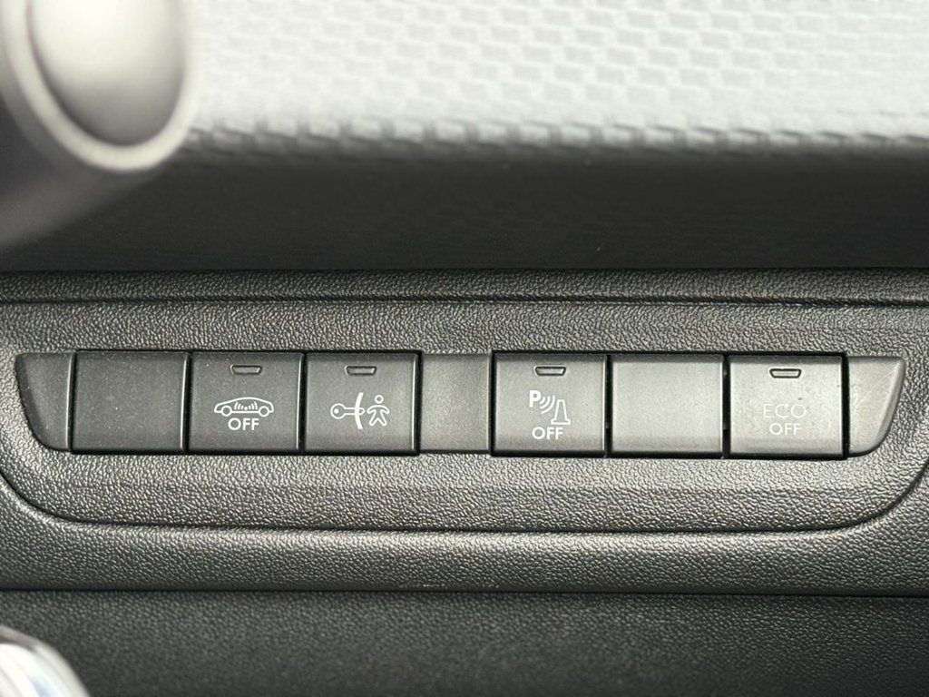 Used Peugeot 2008 2017 for sale - 76883156: Photo 34