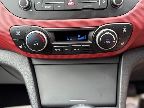 Used Hyundai i10 2016 for sale - 76080476: Photo 26