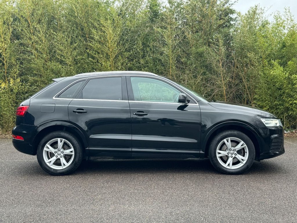 Used Audi Q3 2018 for sale - 77632051: Photo 3