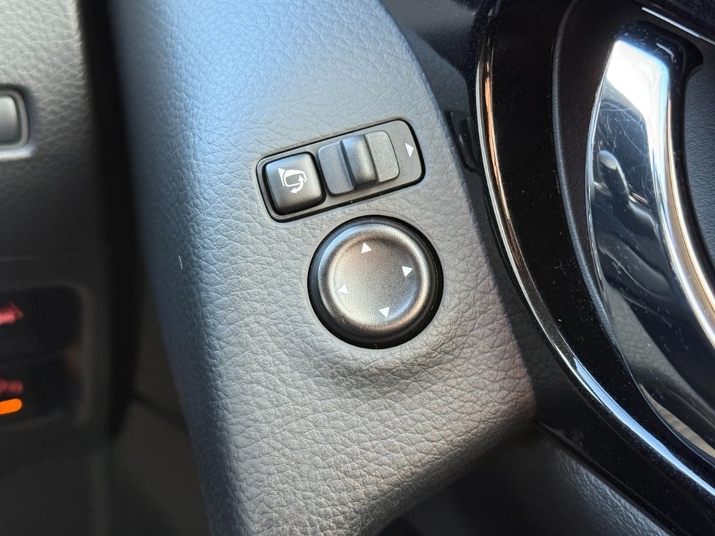 Used Nissan Qashqai 2016 for sale - 76372417: Photo 33